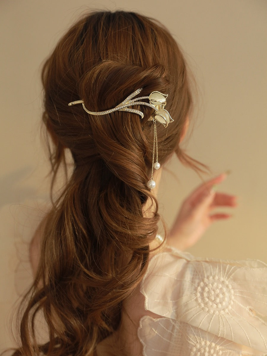 Opal tulip hair clip