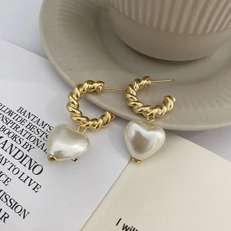 Heart-shaped Pearl Pendant Drop Earrings